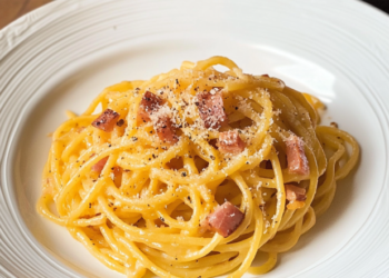 Macarrão à Carbonara: A Receita Italiana Clássica