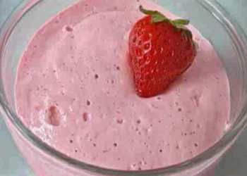 Prepare um Danoninho Caseiro Cremoso com Apenas 3 Ingredientes!