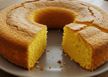 Receita de Bolo de Fubá Fácil e Prático no Liquidificador