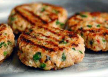 Hambúrguer de Frango Caseiro: Leve, Saboroso e Fácil de Fazer