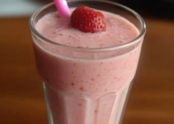 Milkshake de Morango Caseiro: Uma Delícia Cremosa e Fácil de Fazer