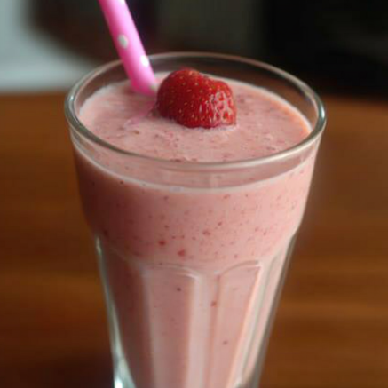 Milkshake de Morango Caseiro: Uma Delícia Cremosa e Fácil de Fazer