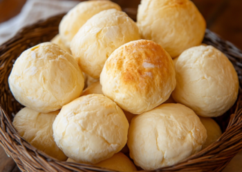 Pão de Queijo Fácil: Perfeito para o Café da Tarde