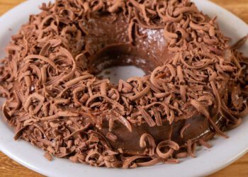 Aprenda a Fazer Brigadeirão: Sobremesa Fácil e Cremosa