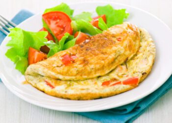 Omelete com Tomate: Simples, Rápido e Delicioso!