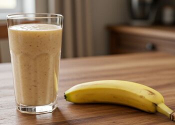 Como Fazer uma Vitamina de Banana Rápida e Deliciosa