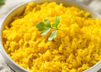 Arroz com Açafrão: Receita Simples e Deliciosa