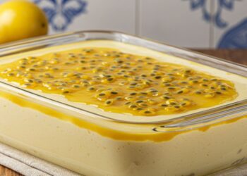 Receita de Mousse de Maracujá com a Fruta: Fácil e Refrescante