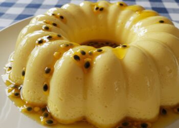 Pudim de maracujá de liquidificador: cremoso, refrescante e sem forno