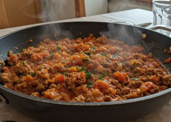 Receita de carne moída refogada: prática e cheia de sabor