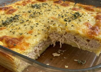 Torta de frango com massa de tapioca: leve, prática e deliciosa