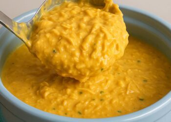 Creme de galinha com mandioquinha: simples, rápido e delicioso