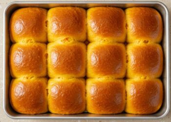 Pãozinho de cenoura fácil com massa super fofinha