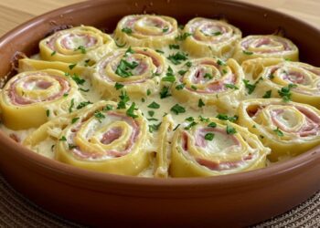 Jantar especial? Faça esse rondelli de presunto e queijo com molho branco