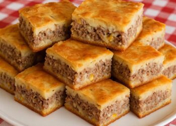 Prática e deliciosa: torta de liquidificador com carne moída