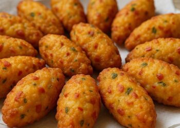 Bolinho de arroz com calabresa: crocante, fácil e delicioso