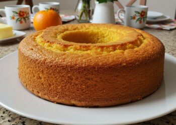 Aprenda a fazer um bolo de tangerina fofinho e muito saboroso