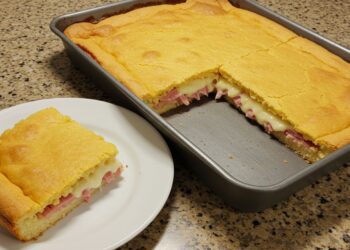 Torta salgada de presunto e queijo com massa de liquidificador