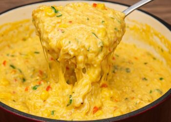 Recheio de frango super cremoso: perfeito para tortas e sanduíches