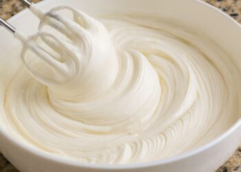 Recheio de leite ninho cremoso com apenas 3 ingredientes