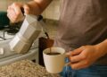 5 motivos para não abrir mão do seu cafézinho diário
