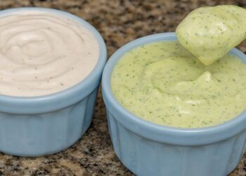 Maionese caseira temperada fácil e deliciosa para acompanhar lanches