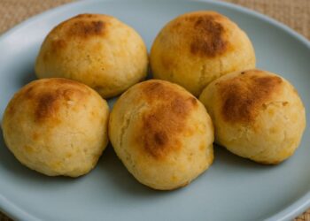 Pão de queijo de batata-doce: lanche saudável e rápido