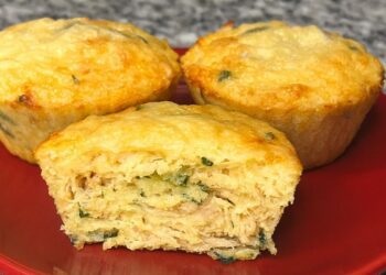 Lanche prático: tortinha de tapioca com frango leve e deliciosa