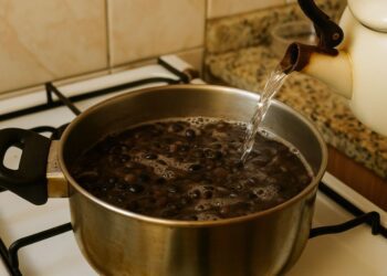 Dá pra cozinhar feijão sem panela de pressão?
