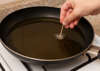 Como saber se o óleo está no ponto certo para fritar sem erro