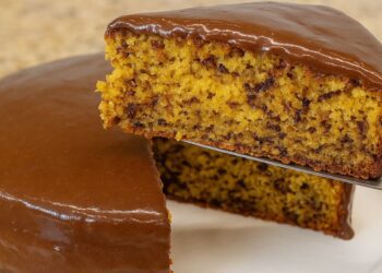 Bolo formigueiro de cenoura: fácil de fazer e perfeito para o café
