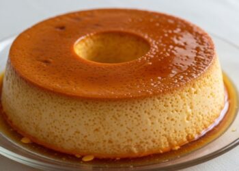 Pudim na panela de pressão: pronto em 10 minutos!