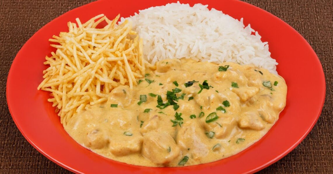 Strogonoff de lombo suíno: uma versão diferente e saborosa