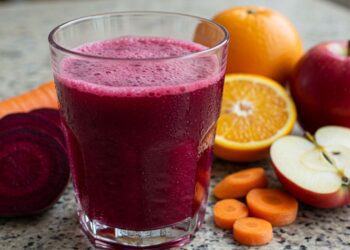 Experimente esse suco natural que desintoxica e dá energia