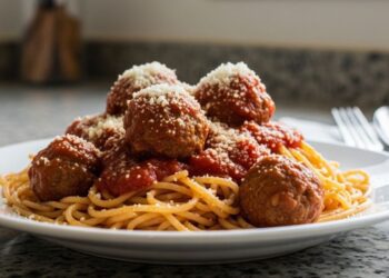 Espaguete com almôndegas: receita fácil e rápida para o dia a dia